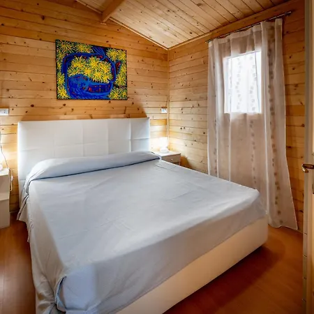 La Mimosa Κάμπινγκ *